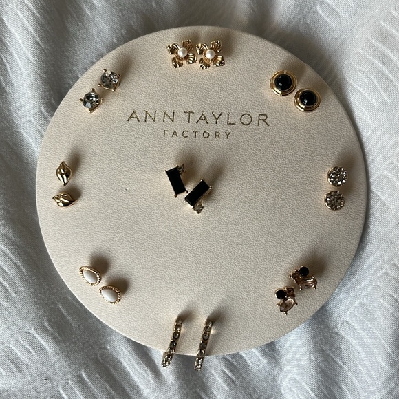 Ann Taylor huge lot earrings studs 9 pairs blue hoops gold gift card - Picture 2 of 6